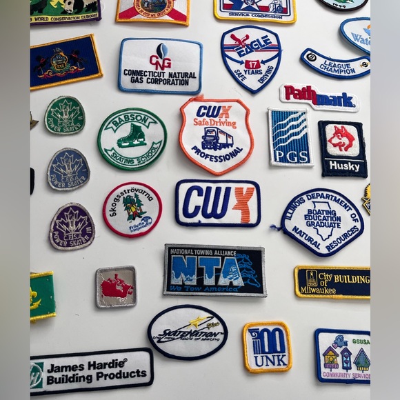 Assorted Vintage Patches Collection - Picture 8 of 9